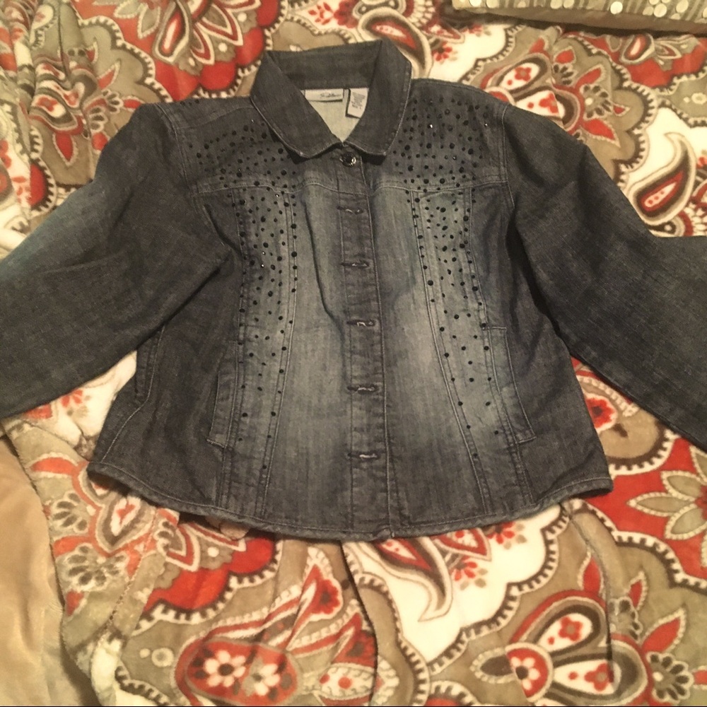 Gorgeous Chico’s Jean Jacket Size 1.0